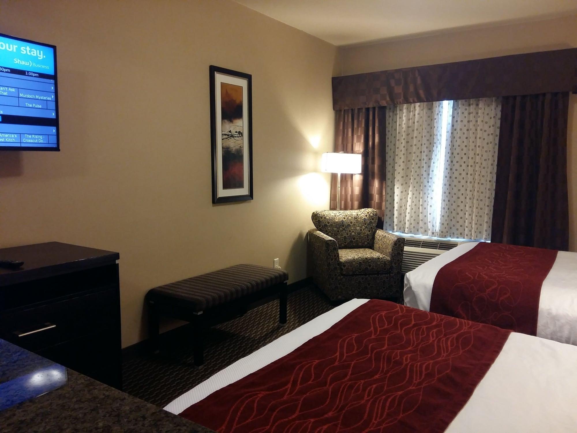 Comfort Suites Келоуна Экстерьер фото